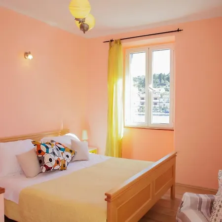 Holiday home Mihovil 308 Tisno